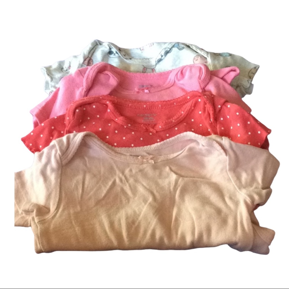 Carters Bundle of 4 onesies short sleeve 18 months
